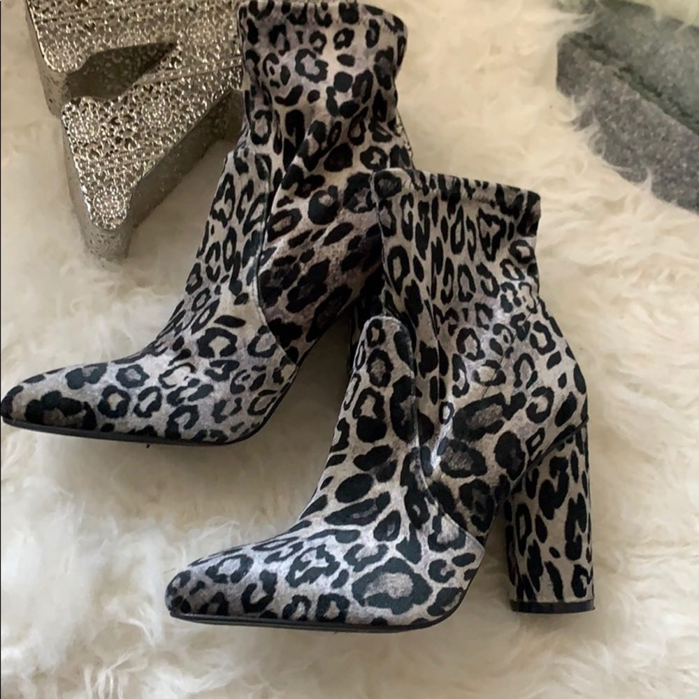 Cheetah heeled booties